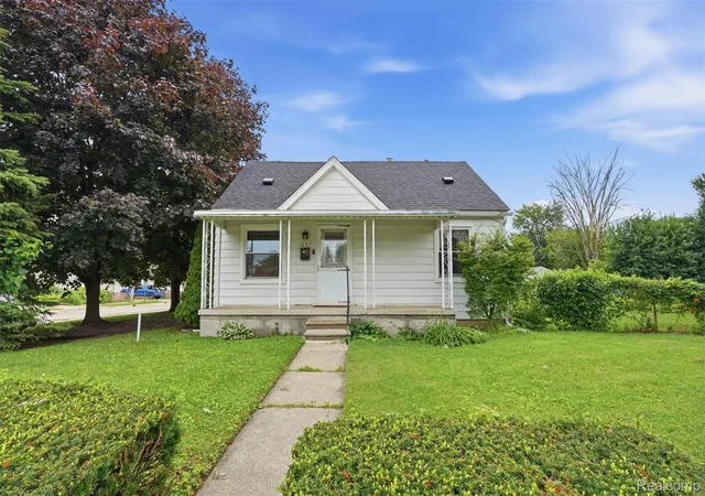2nd image of 1642 Lathers St, Garden City, MI 48135 | MLS# 20261051783