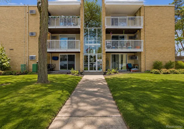 Photo 1 of Condo for sale at 4905 Crooks A2 Rd, Royal Oak, MI 48073 | MLS# 20261051788 | Listing updated on 2026-09-04
