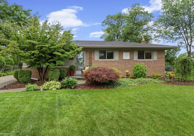 Photo 1 of Sale Pending at 41563 Cimarron St, Clinton Township, MI 48038 | MLS# 58050214017 | Listing updated on 2026-07-13