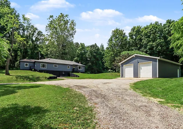 3rd image of 15068 Millard Rd, Three Rivers, MI 49093 | MLS# 68026034286