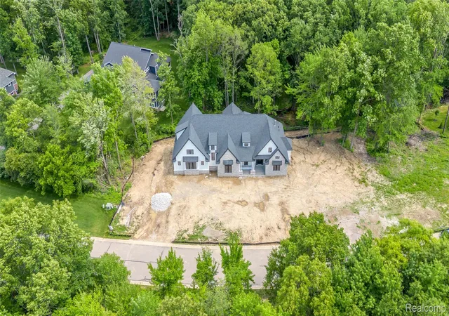 Photo 18 of Single family home for sale at 7509 Maple Ridge Dr, Clarkston, MI 48346 | MLS# 20261051800 | Listing updated on 2026-07-30