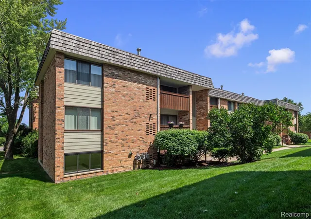 Photo 1 of Condo for sale at 1255 S Maple Rd #101, Ann Arbor, MI 48103 | MLS# 20261051801 | Listing updated on 2026-09-05