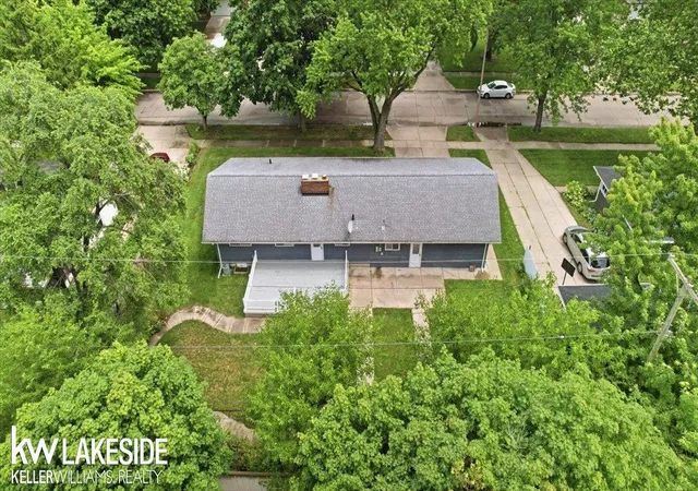 Photo 4 of Single family home for sale at 28197 Roan Dr, Warren, MI 48093 | MLS# 58050214027 | Listing updated on 2026-09-01