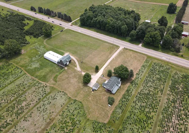Photo 2 of Single family home for sale at 6401 E M 113, Kingsley, MI 49649 | MLS# 78080070767 | Listing updated on 2026-09-05