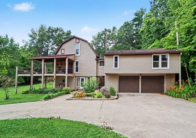 Photo 1 of Single family home for sale at 55942 Day Rd, Marcellus, MI 49067 | MLS# 68026034306 | Listing updated on 2026-09-17