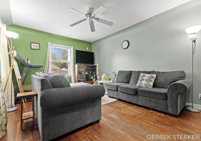 Photo 3 of Single family home for sale at 205 N Franklin St, Zeeland, MI 49464 | MLS# 65026034305 | Listing updated on 2026-08-19