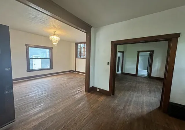 Photo 3 of Single family home for sale at 411 Mitchell Pl, Kalamazoo, MI 49007 | MLS# 66026034309 | Listing updated on 2026-08-29