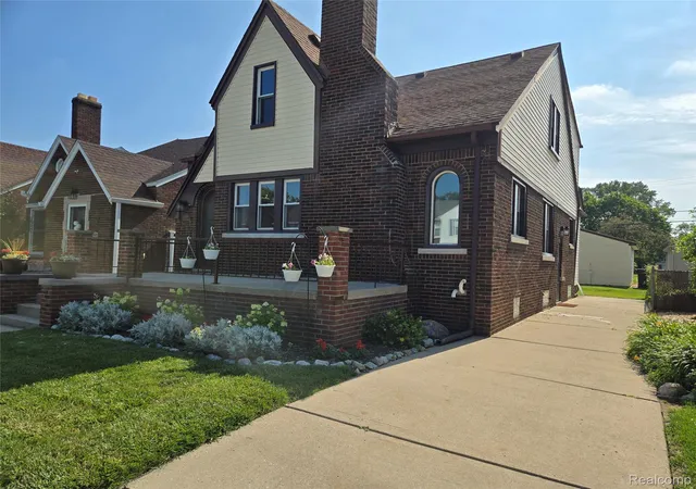 Photo 3 of Single family home for sale at 2239 22nd Street, Wyandotte, MI 48192 | MLS# 20261051862 | Listing updated on 2026-09-12