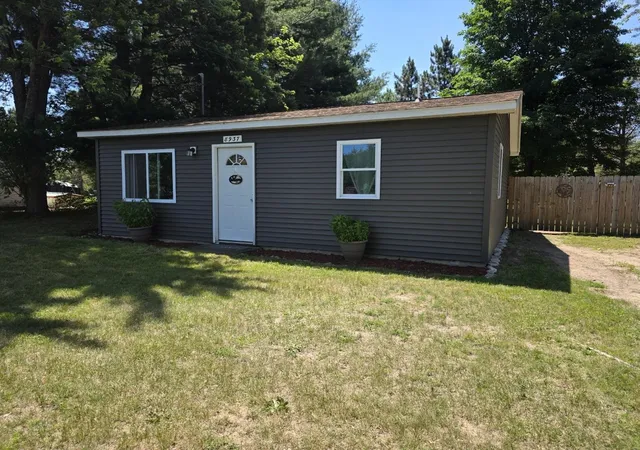2nd image of 8937 Valley Road, Nw, Clearwater Township Kalkaska, MI 49646 | MLS# 78080070777