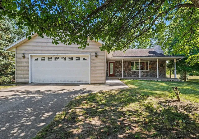 2nd image of 935 S Crawford Rd, Union Charter Township Isabella, MI 48858 | MLS# 79080070778