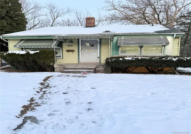 Photo 1 of Single family home for sale at 19464 Trinity St, Detroit, MI 48219 | MLS# 20261051882 | Listing updated on 2026-09-09