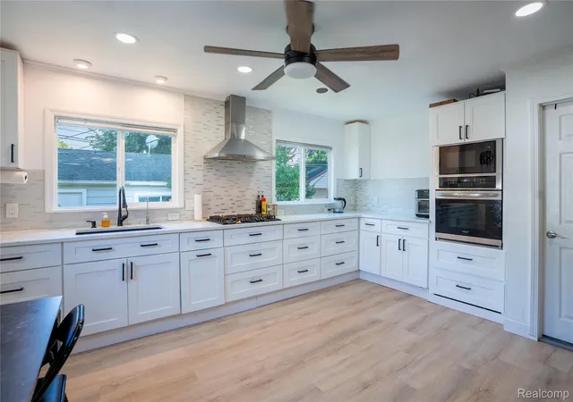 Photo 3 of Single family home for sale at 21501 Carlysle St, Dearborn, MI 48124 | MLS# 20261051903 | Listing updated on 2026-08-26