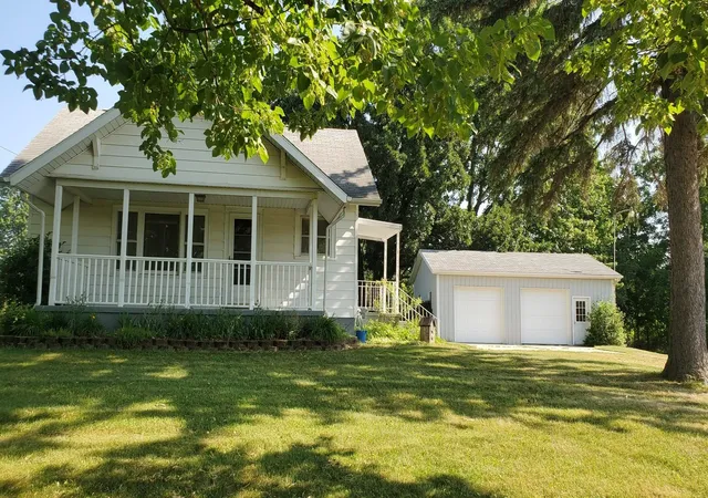 Photo 1 of Single family home for sale at 5869 S Mission Rd, Mount Pleasant, MI 48858 | MLS# 79080070782 | Listing updated on 2026-08-03