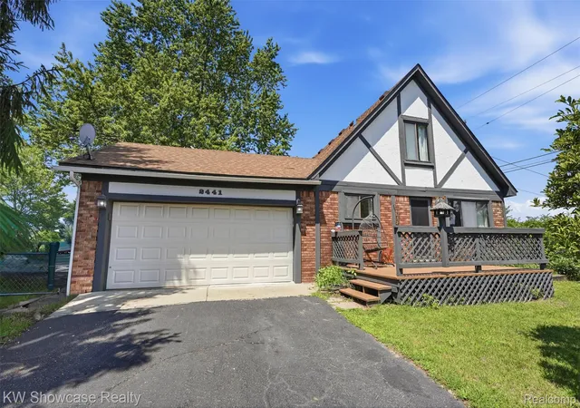 Photo 3 of Single family home for sale at 2441 Amelia, Highland, MI 48356 | MLS# 20261051914 | Listing updated on 2026-08-02