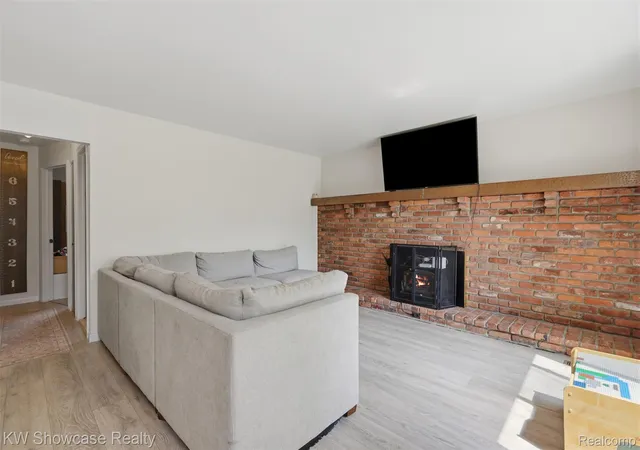 Photo 3 of Single family home for sale at 2441 Amelia, Highland, MI 48356 | MLS# 20261051914 | Listing updated on 2026-08-02
