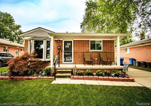 Photo 1 of Sale Pending at 4209 Pardee Ave, Dearborn Heights, MI 48125 | MLS# 20261051915 | Listing updated on 2026-07-26