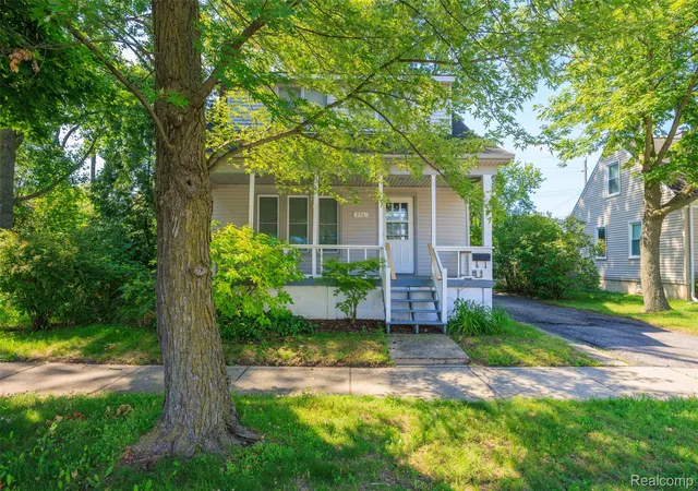 Photo 2 of Single family home for sale at 556 E Troy St, Ferndale, MI 48220 | MLS# 20261051931 | Listing updated on 2026-07-10