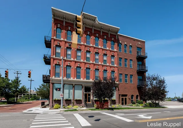 Photo 4 of Condo for sale at 801 Monroe Ave NW #206, Grand Rapids, MI 49503 | MLS# 65026034373 | Listing updated on 2026-09-24