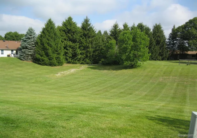 Photo 3 of Condo for sale at 138 Countryside Ln, Highland, MI 48357 | MLS# 20261051958 | Listing updated on 2026-09-24
