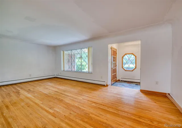 Photo 2 of Single family home for sale at 6970 Wing Lake Rd, Bloomfield Hills, MI 48301 | MLS# 20261051959 | Listing updated on 2026-09-03