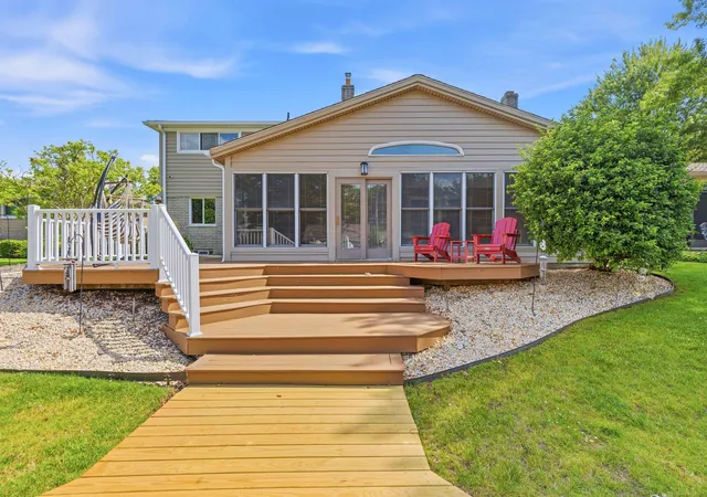 Photo 2 of Single family home for sale at 22461 Lavon St, Saint Clair Shores, MI 48081 | MLS# 58050214069 | Listing updated on 2026-08-29