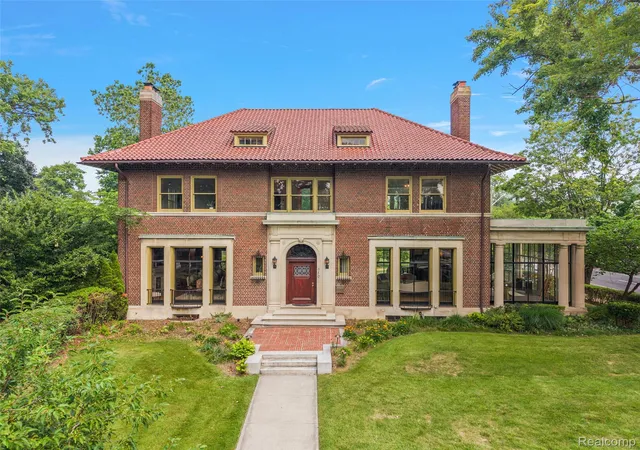 Photo 1 of Mansion for sale at 610 W Boston Blvd, Detroit, MI 48202 | MLS# 20261051971 | Listing updated on 2026-09-14