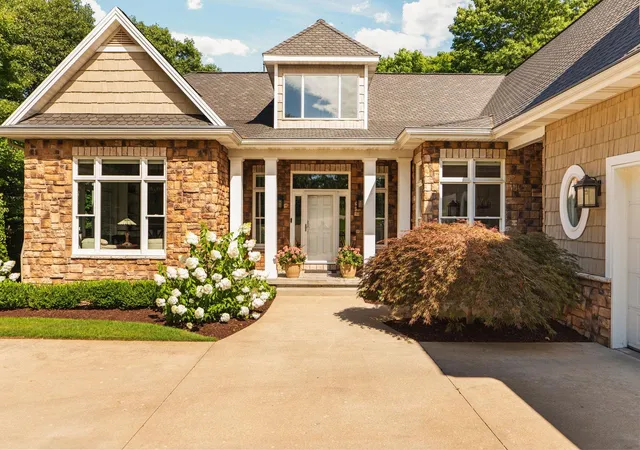 Photo 3 of Mansion for sale at 3981 Smokey Ridge Rd, Traverse City, MI 49686 | MLS# 78080070791 | Listing updated on 2026-08-24