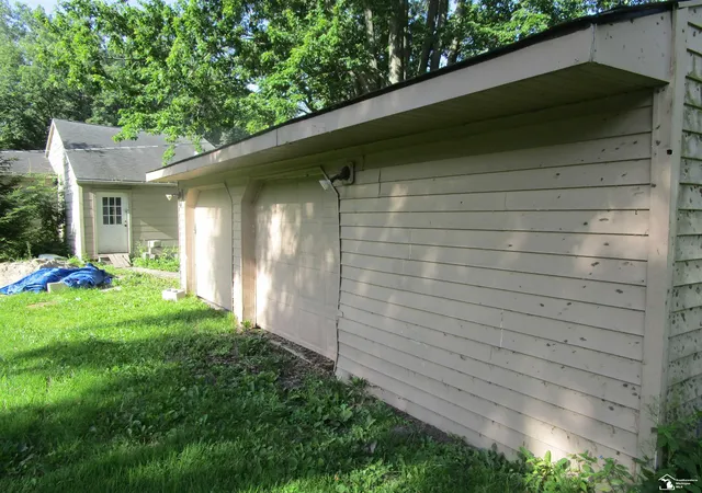 Photo 4 of Single family home for sale at 3450 Swartz Rd, La Salle, MI 48145 | MLS# 57050214078 | Listing updated on 2026-09-10