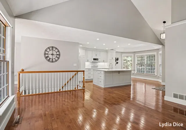 Photo 4 of Single family home for sale at 4282 Knapp Valley Ct NE, Grand Rapids, MI 49525 | MLS# 65026034424 | Listing updated on 2026-09-17