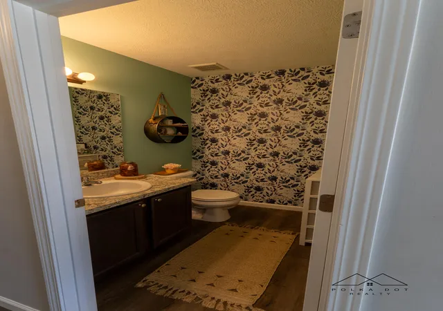 Photo 4 of Single family home for sale at 415 Edgewood Pass, Fenton City Genesee, MI 48430 | MLS# 81026034453 | Listing updated on 2026-07-22