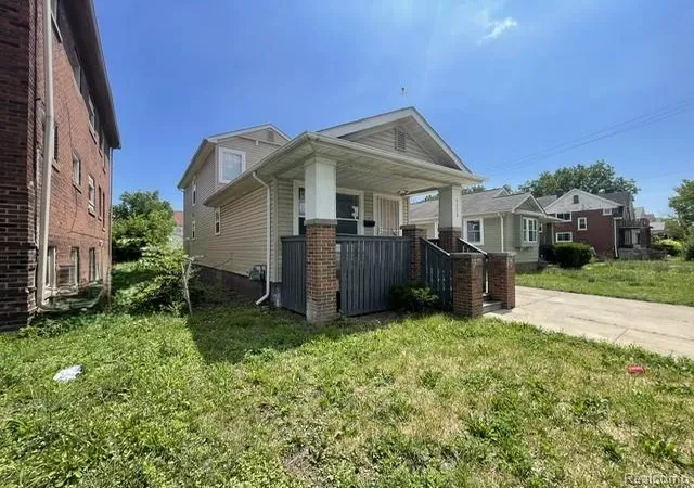 Photo 3 of Single family home for sale at 4808 Dickerson St, Detroit, MI 48215 | MLS# 20261052054 | Listing updated on 2026-09-04