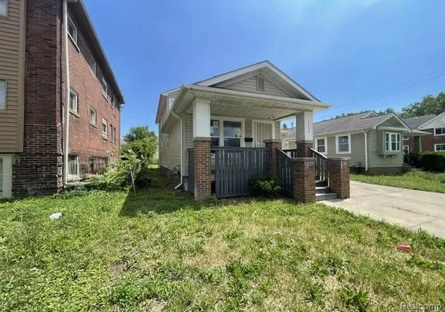 Photo 3 of Single family home for sale at 4808 Dickerson St, Detroit, MI 48215 | MLS# 20261052054 | Listing updated on 2026-09-04