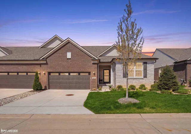Listing Photo 1 - Condo for sale in building located at 40617 Tulip Trce, Clinton Township, MI 48036