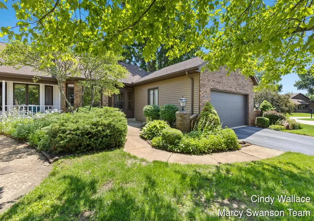 Listing Photo 2 - Condo for sale in building located at 3283 Johnson Ct SW, Grandville, MI 49418