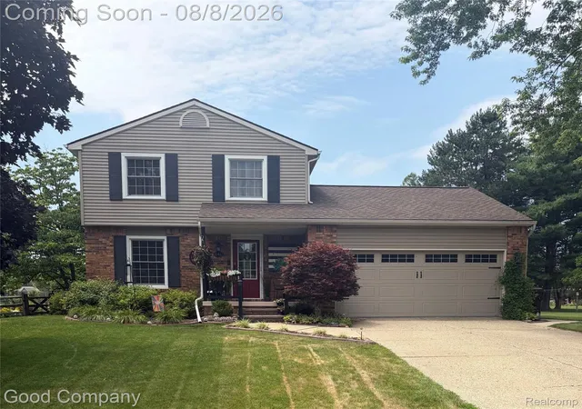 Photo 1 of Sale Pending at 10412 Barbara St, Pinckney, MI 48169 | MLS# 20261052119 | Listing updated on 2026-08-23
