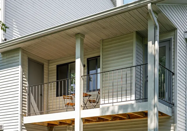 Listing Photo 4 - Condo for sale in building located at 545 Riverine Dr, Traverse City, MI 49684
