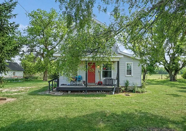 Photo 1 of Sale Pending at 845 W Baseline Rd, Mount Pleasant, MI 48858 | MLS# 79080070811 | Listing updated on 2026-09-09