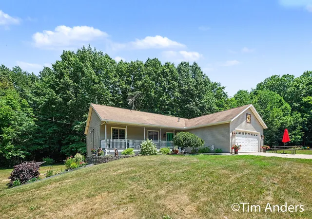Photo 1 of Single family home for sale at 3455 Northkent Pine Dr, Kent City, MI 49330 | MLS# 65026034524 | Listing updated on 2026-07-19