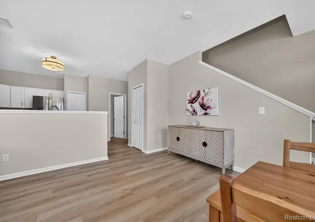 Listing Photo 5 - Condo for sale in building located at 4412 Aster Blvd, Howell, MI 48843
