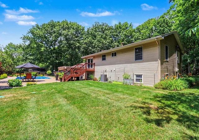 18th image of 19505 Ottawa Ln, Big Rapids, MI 49307 | MLS# 72026034542