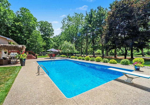 Photo 3 of Single family home for sale at 19505 Ottawa Ln, Big Rapids, MI 49307 | MLS# 72026034542 | Listing updated on 2026-07-29