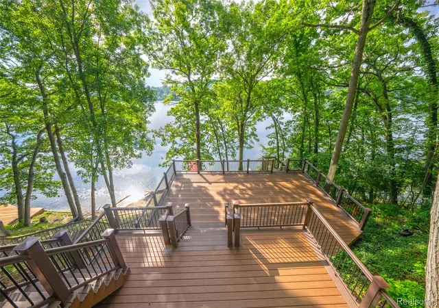 3rd image of 8516 Thendara Blvd, Clarkston, MI 48348 | MLS# 20261052182