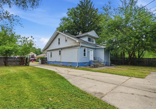 18th image of 645 Jewell St, Ferndale, MI 48220 | MLS# 20261052210