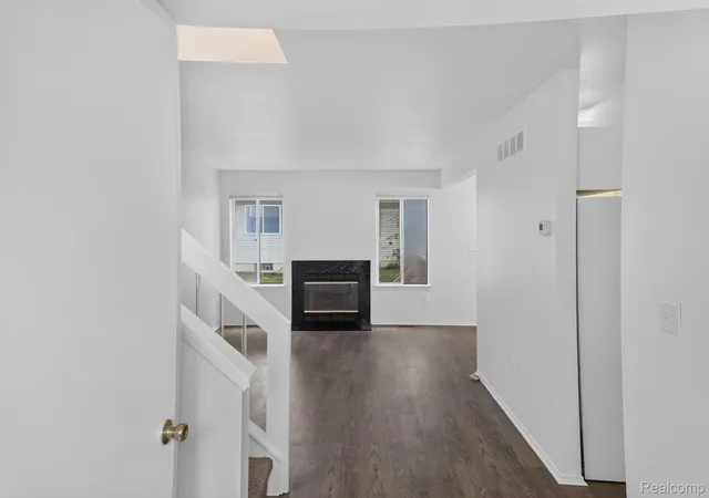 Photo 3 of Condo for sale at 6384 Hunter Pointe St, Westland, MI 48185 | MLS# 20261052230 | Listing updated on 2026-08-04