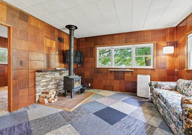 Photo 3 of Single family home for sale at 69179 Section St, Edwardsburg, MI 49112 | MLS# 69026034574 | Listing updated on 2026-08-24