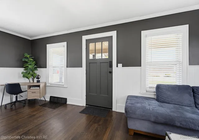Photo 4 of Single family home for sale at 988 E Troy St, Ferndale, MI 48220 | MLS# 20261052253 | Listing updated on 2026-07-26