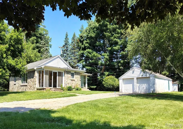 Photo 1 of Sale Pending at 5600 Hemingway Lake Rd, Otter Lake, MI 48464 | MLS# 20261052283 | Listing updated on 2026-07-17