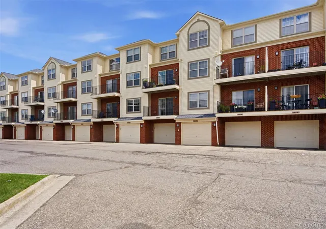 Photo 2 of Condo for sale at 1528 Devon Ln, Troy, MI 48084 | MLS# 20261052290 | Listing updated on 2026-09-08