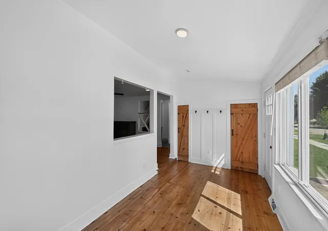 Photo 3 of Single family home for sale at 314 Magnolia St, Three Oaks, MI 49128 | MLS# 69026034640 | Listing updated on 2026-07-11