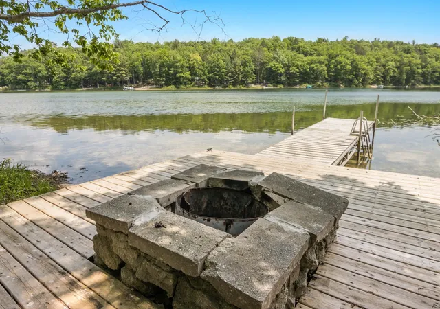 Photo 2 of Single family home for sale at 967 Old Miller Rd, Beulah, MI 49617 | MLS# 78080070832 | Listing updated on 2026-08-31